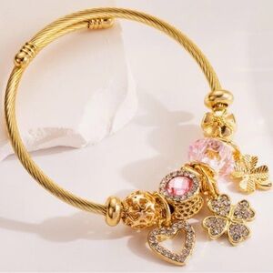 ILU Stainless Steel Gold Plated Love Clover Adjustable Charm Bracelet Pink New